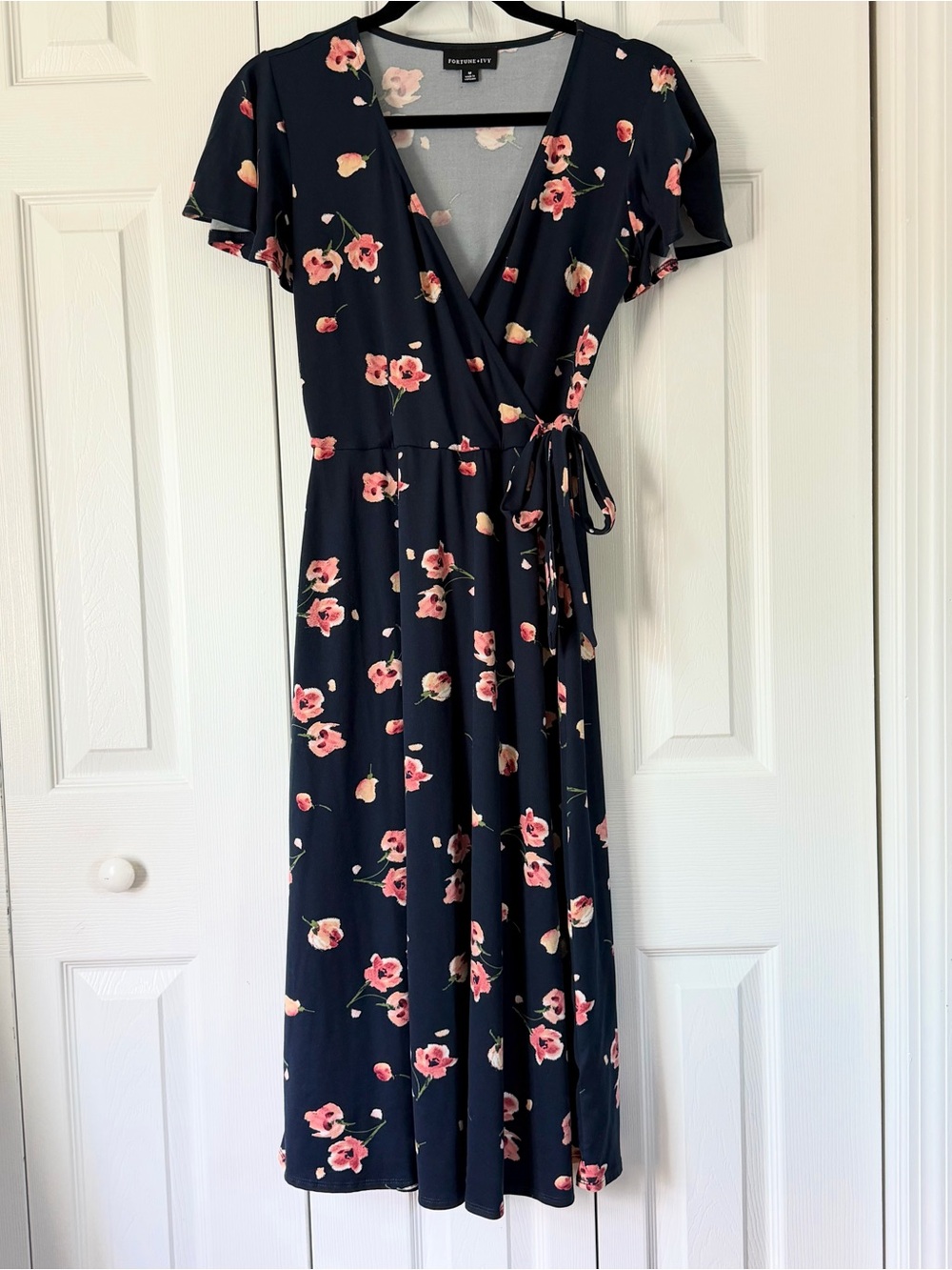 Fortune + Ivy Irene Floral Faux Wrap Midi Dress Navy Pink Size M